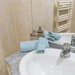 La Petit Maisonette De Manu *