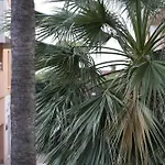 Апартаменты La Petit Maisonette De Manu *