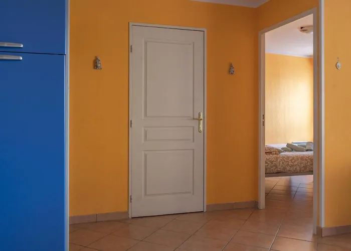 La Petit Maisonette De Manu