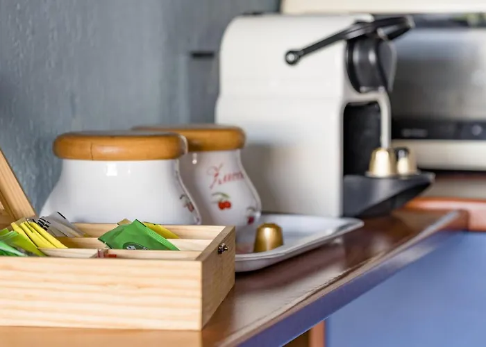 La Petit Maisonette De Manu