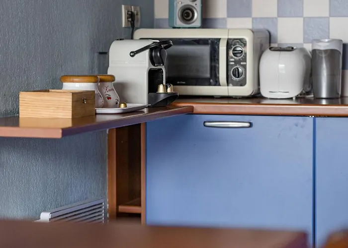 La Petit Maisonette De Manu
