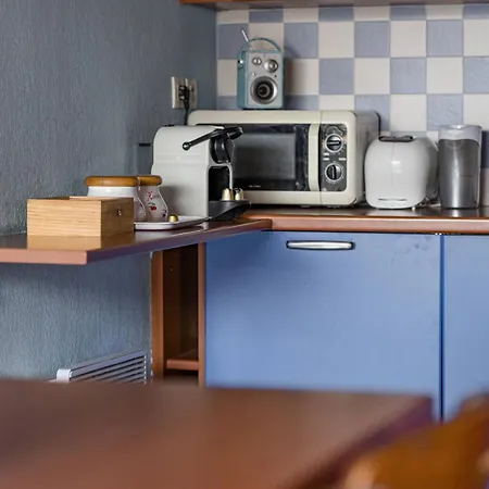 La Petit Maisonette De Manu