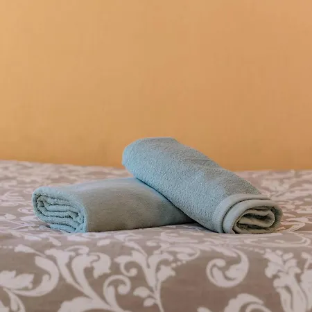 La Petit Maisonette De Manu